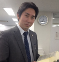 米村専門員