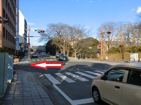 裁判所東交差点の写真