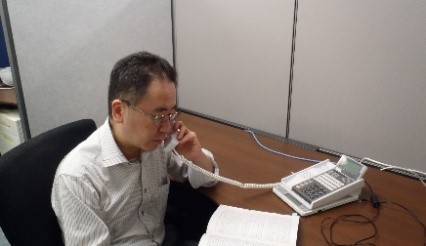 ホットラインに対応する常勤弁護士