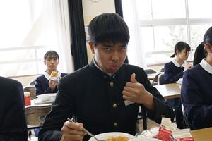 給食の様子