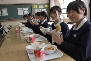 給食の様子