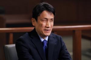 奥山弁護士