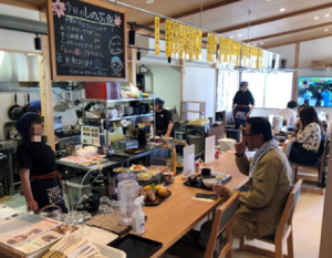 飲食ブース